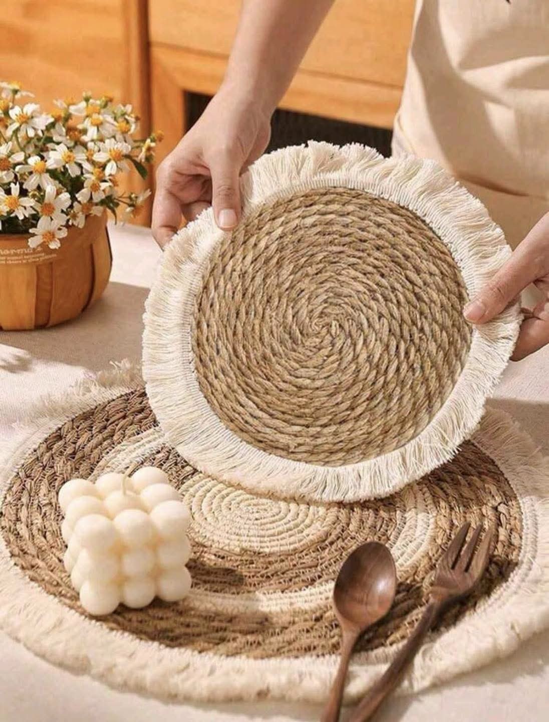 Set of 4 Jute Placemats Round Woven Fringe Boho Natural Rustic Table Mats Decor
