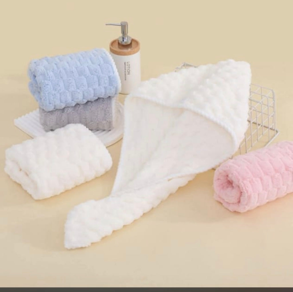 Cloud-Soft Microfiber Hair Towel Wrap – Super Absorbent Fast-Drying Turban